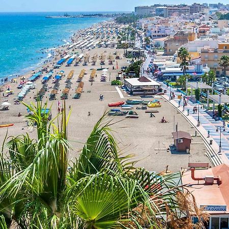 Semi-Detached Adosado Con Encanto -130 M2 - Wifi 600 Mb - Piscina Comunitaria - Patio Privado Torremolinos Eksteriør bilde