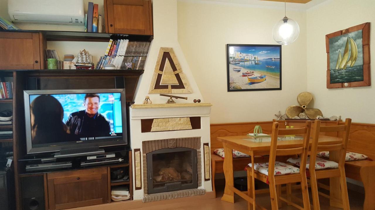 Semi-Detached Adosado Con Encanto -130 M2 - Wifi 600 Mb - Piscina Comunitaria - Patio Privado Torremolinos Eksteriør bilde