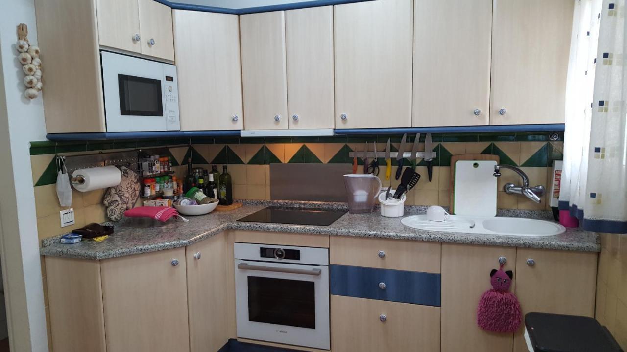 Semi-Detached Adosado Con Encanto -130 M2 - Wifi 600 Mb - Piscina Comunitaria - Patio Privado Torremolinos Eksteriør bilde