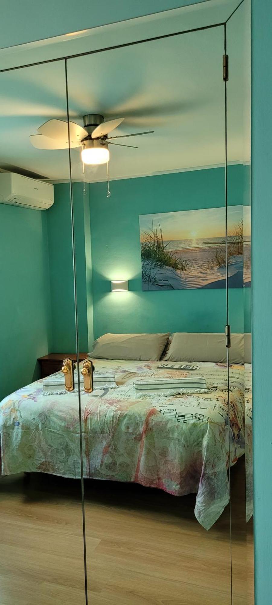 Semi-Detached Adosado Con Encanto -130 M2 - Wifi 600 Mb - Piscina Comunitaria - Patio Privado Torremolinos Eksteriør bilde